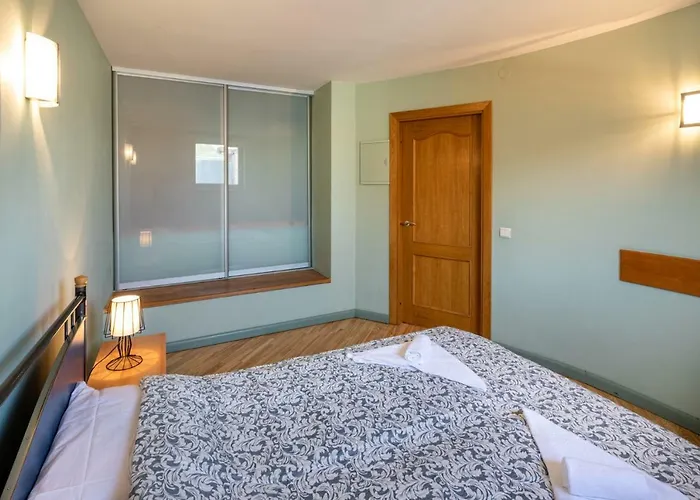 Old Aldaru Street 2 Level With Terrace