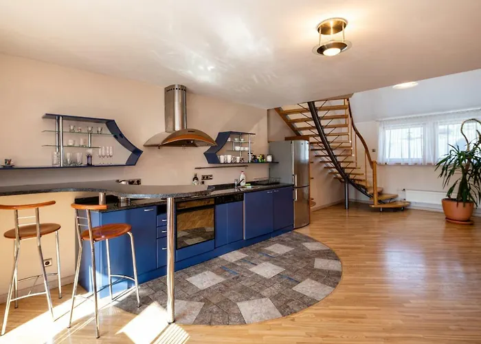 Old Aldaru Street 2 Level With Terrace Apartment *