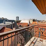 Old Aldaru Street 2 Level With Terrace